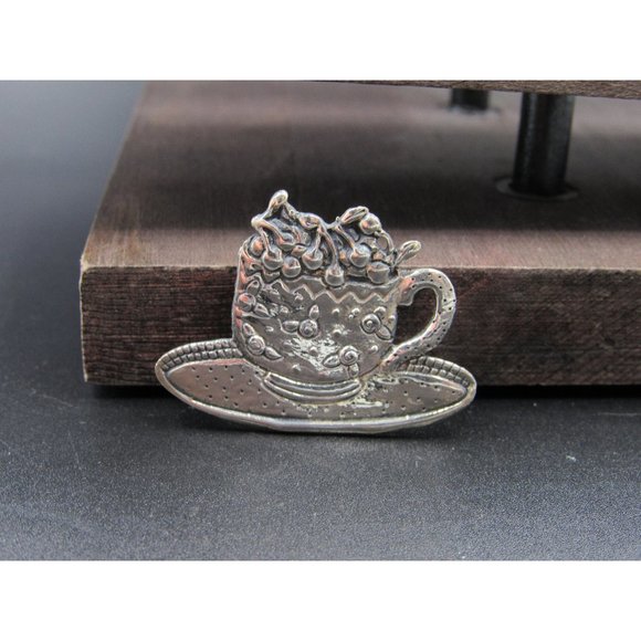 Sterling Silver Cup Of Fruit On A Plate Pin Brooch - Picture 1 of 7